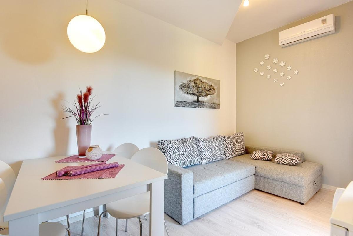 Apartments Buic Vinkuran Buitenkant foto